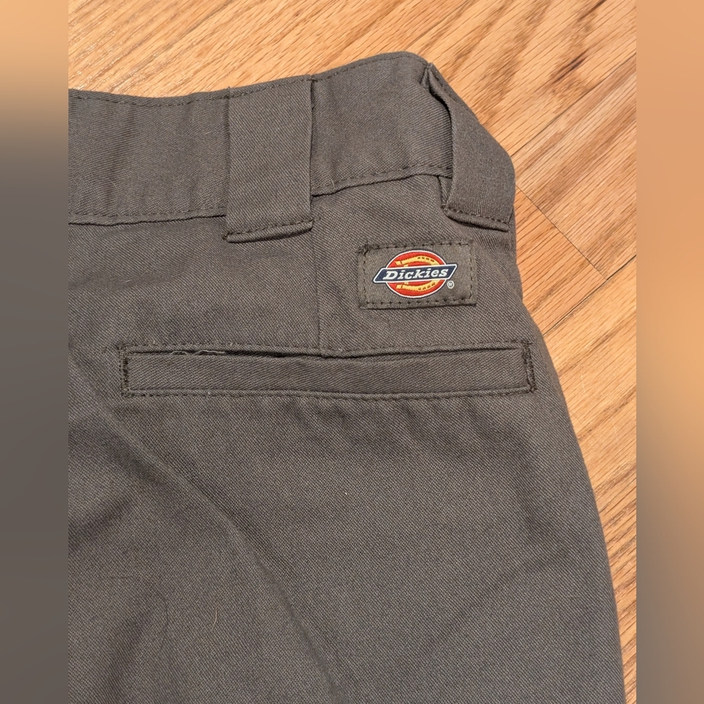 Dickie's Men's Gray Cargo Pants, 31x30 - Picture 5 of 7